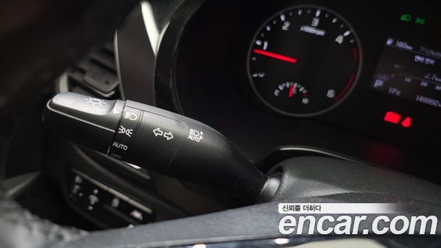 Kia Seltos Diesel 1.6 2WD Prestige 2022 — фото 30