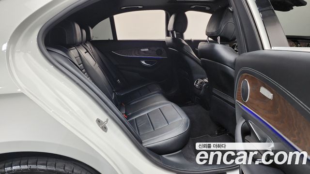 Mercedes-Benz E-Class (W213) E250 Exclusive 2023 — фото 15