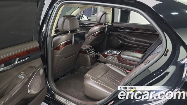 Genesis EQ900 5.0 GDI AWD Prestige 2016 — фото 15