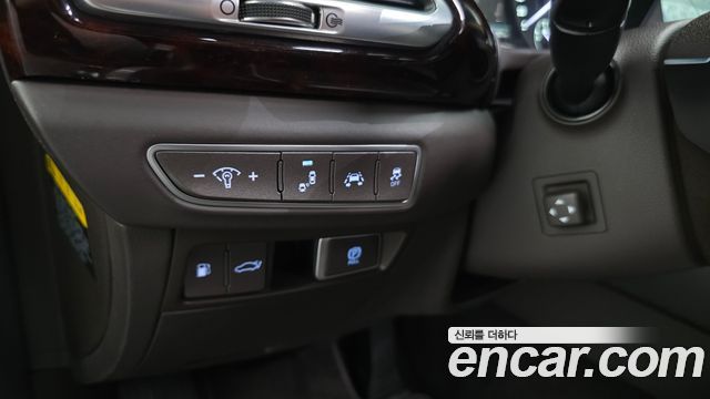 Genesis EQ900 5.0 GDI AWD Prestige 2016 — фото 18