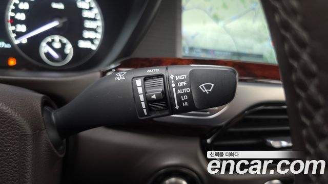 Genesis EQ900 5.0 GDI AWD Prestige 2016 — фото 20