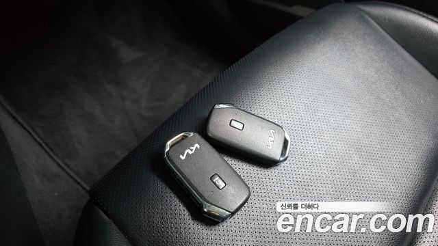 Kia Sportage Hybrid (V) Prestige 2WD 2023 — фото 16