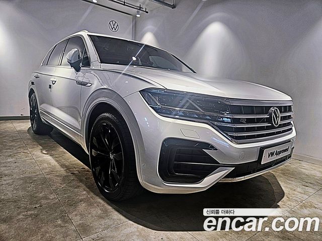 Volkswagen Touareg (III) 3.0 TDI R-Line 2023 — фото 1
