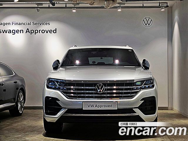 Volkswagen Touareg (III) 3.0 TDI R-Line 2023 — фото 3