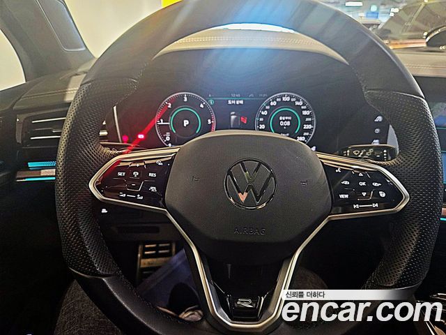 Volkswagen Touareg (III) 3.0 TDI R-Line 2023 — фото 15