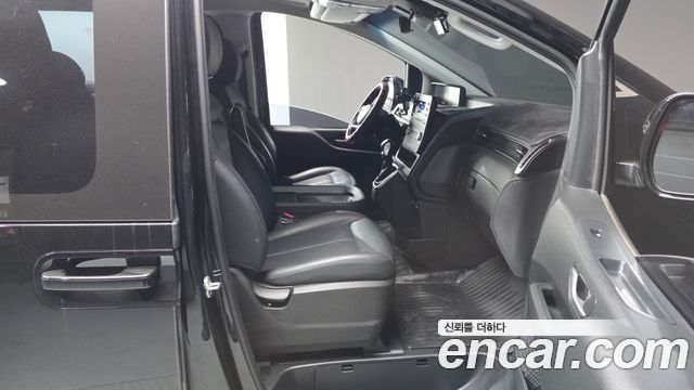 Hyundai Staria Cargo 5-Seater Modern 2022 — фото 11