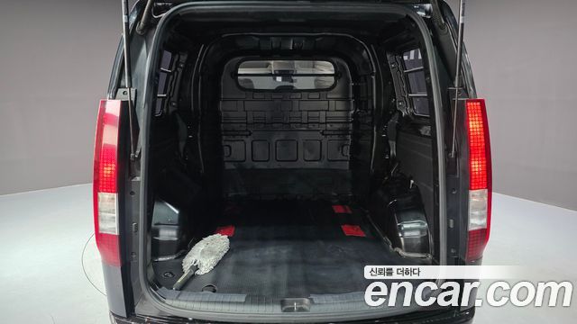 Hyundai Staria Cargo 5-Seater Modern 2022 — фото 20