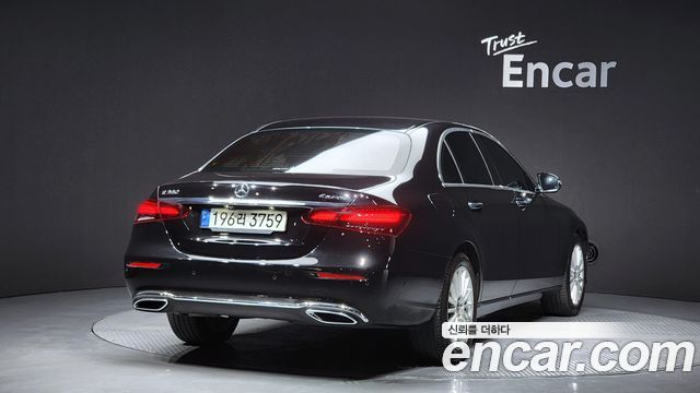Mercedes-Benz E-Class (W213) E250 Exclusive 2021 — фото 2