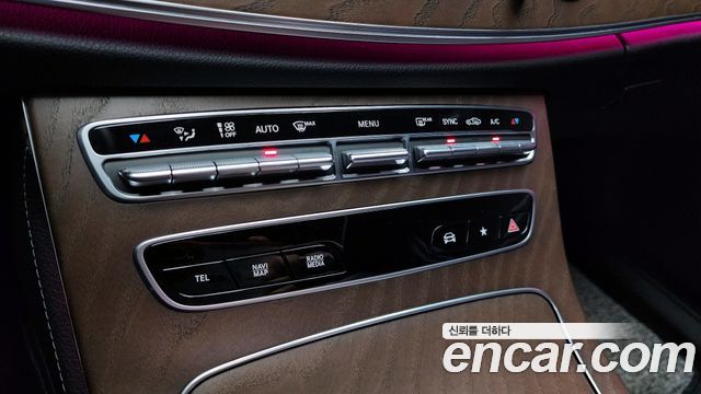 Mercedes-Benz E-Class (W213) E250 Exclusive 2021 — фото 16