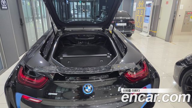 BMW i8 Coupe 2016 — фото 15