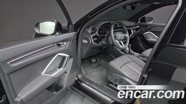 Audi Q3 (F3) 40 TFSI Quattro Premium 2025 — фото 10