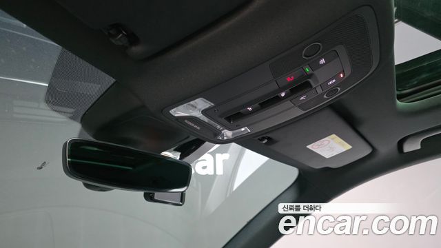 Audi Q3 (F3) 40 TFSI Quattro Premium 2025 — фото 17