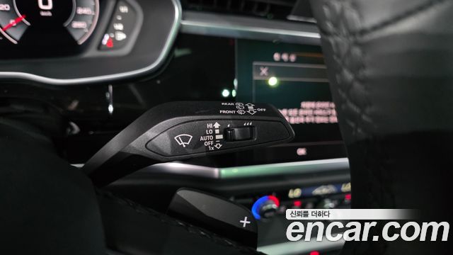Audi Q3 (F3) 40 TFSI Quattro Premium 2025 — фото 19