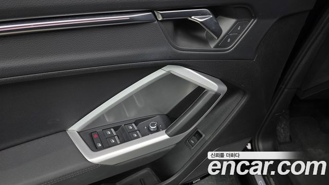 Audi Q3 (F3) 40 TFSI Quattro Premium 2025 — фото 27