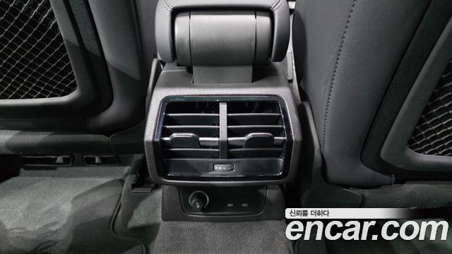 Audi Q3 (F3) 40 TFSI Quattro Premium 2025 — фото 29