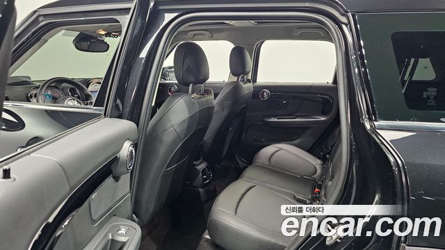 MINI Cooper Countryman Classic Plus Launch Pack 2nd Gen 2023 — фото 15