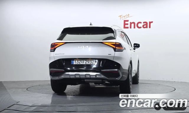 Kia Sportage (V) Diesel 2.0 4WD Signature 2022 — фото 4