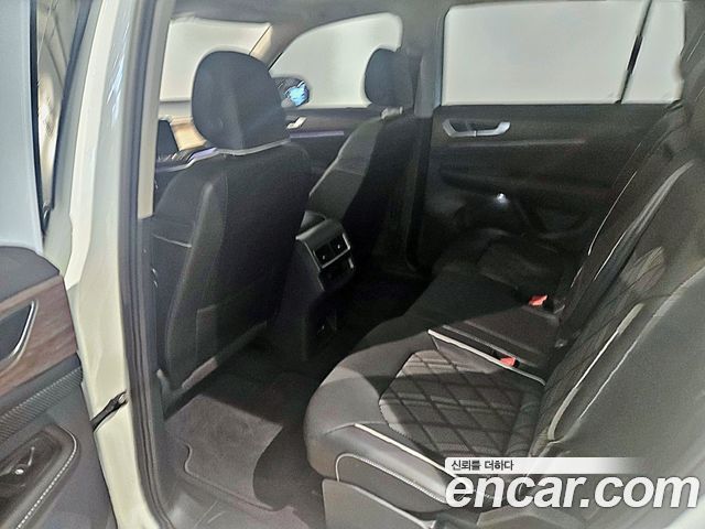 Volkswagen Atlas 2.0 TSI R-LINE 7-Seater 2025 — фото 17