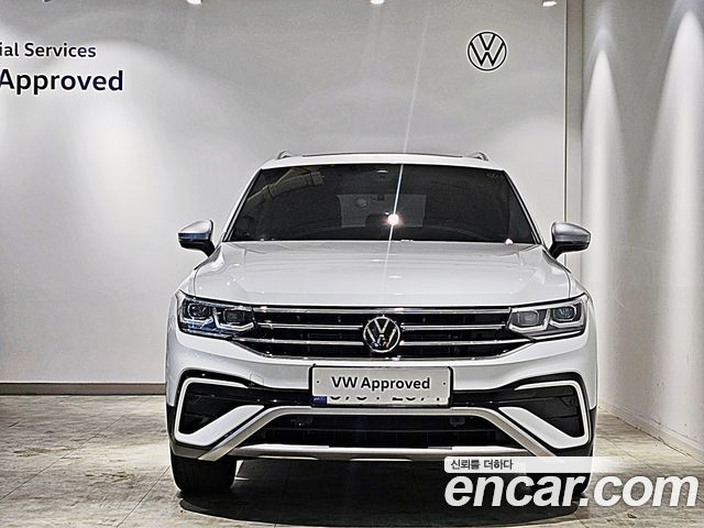 Volkswagen Tiguan Allspace 2.0 TSI Prestige 2023 — фото 3
