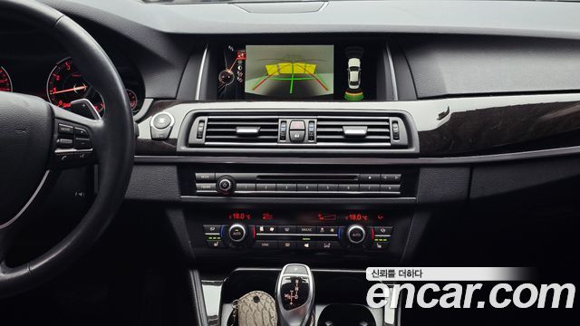 BMW 5 Series (F10) 528i 2015 — фото 14
