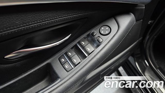 BMW 5 Series (F10) 528i 2015 — фото 15