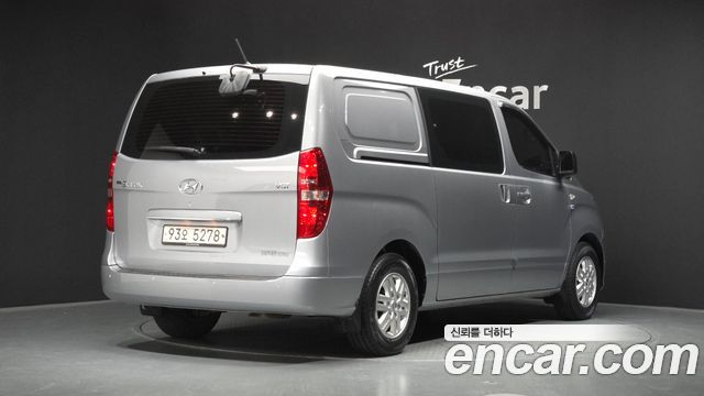 Hyundai Grand Starex Van 5-Seater Modern 2021 — фото 2