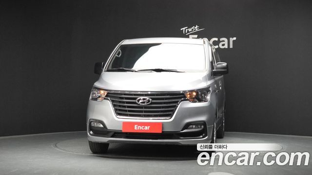 Hyundai Grand Starex Van 5-Seater Modern 2021 — фото 3