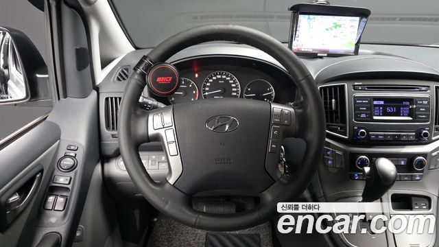 Hyundai Grand Starex Van 5-Seater Modern 2021 — фото 13