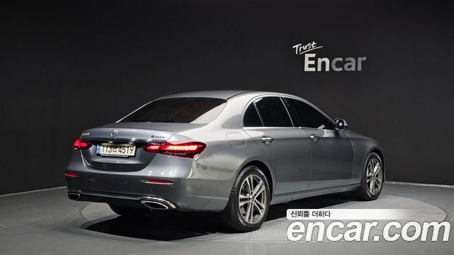 Mercedes-Benz E-Class (W213) E350 4MATIC Avantgarde 2022 — фото 2