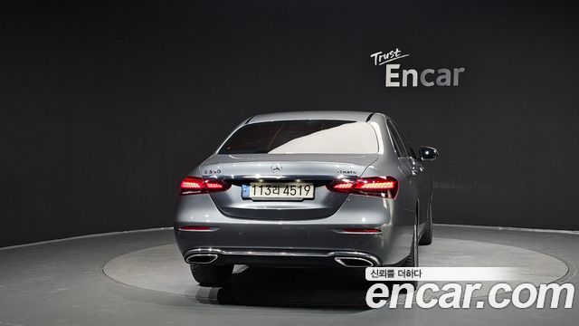 Mercedes-Benz E-Class (W213) E350 4MATIC Avantgarde 2022 — фото 4