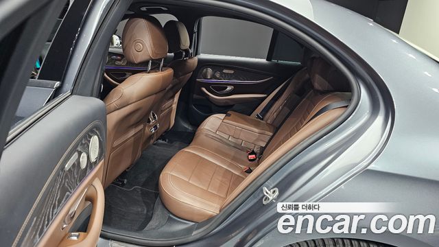 Mercedes-Benz E-Class (W213) E350 4MATIC Avantgarde 2022 — фото 12