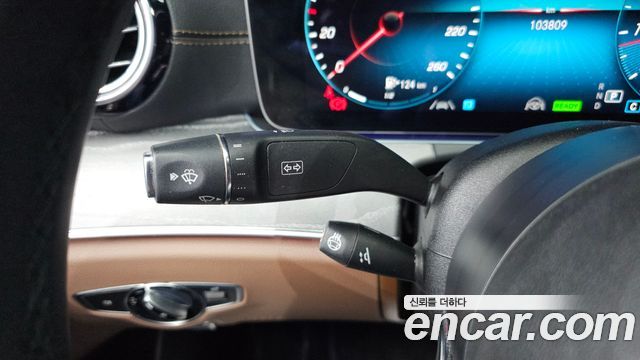 Mercedes-Benz E-Class (W213) E350 4MATIC Avantgarde 2022 — фото 15