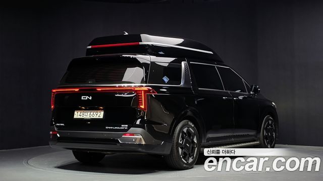 Kia Carnival (IV) HEV 7-Seater Hi-Limousine (Special vehicle) 2024 — фото 2