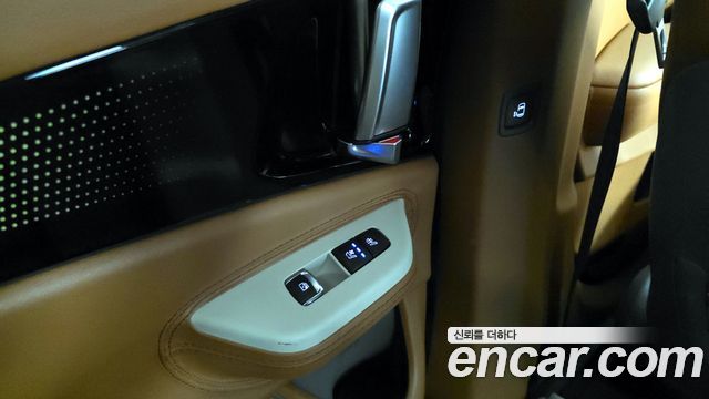 Kia Carnival (IV) HEV 7-Seater Hi-Limousine (Special vehicle) 2024 — фото 19