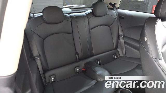 MINI Cooper D Standard 3rd 2015 — фото 11