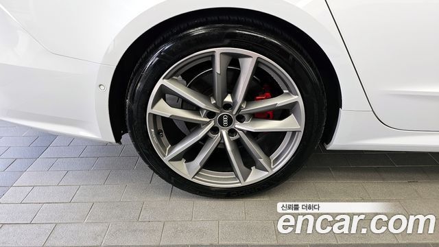 Audi A7 (4K) 55 TFSI Quattro Premium 2023 — фото 5