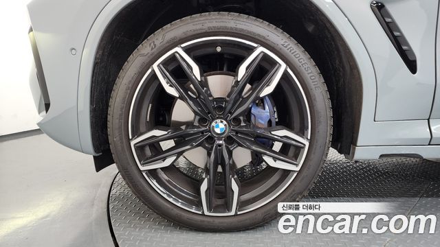 BMW X4 (G02) xDrive M40i 2025 — фото 5
