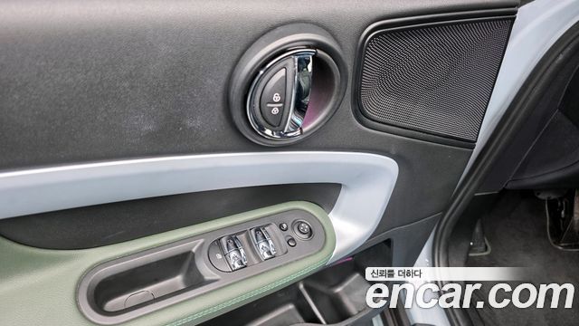 MINI Cooper S Countryman ALL4 Untamed Edition 2nd Gen 2023 — фото 27