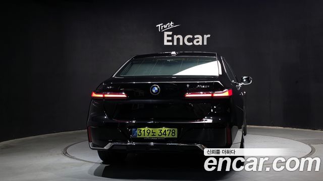 BMW 7 Series (G70) 740i xDrive M Sport 2025 — фото 4
