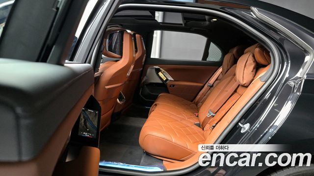 BMW 7 Series (G70) 740i xDrive M Sport 2025 — фото 12