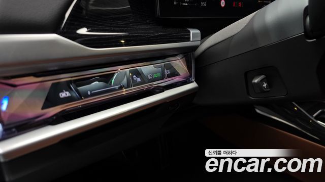 BMW 7 Series (G70) 740i xDrive M Sport 2025 — фото 19