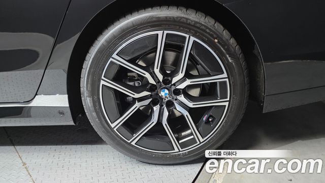 BMW 7 Series (G70) 740i xDrive M Sport 2025 — фото 21