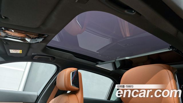 BMW 7 Series (G70) 740i xDrive M Sport 2025 — фото 27