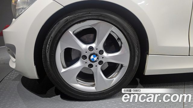 BMW 1 Series (E82) 120d Coupe 2011 — фото 5