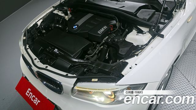 BMW 1 Series (E82) 120d Coupe 2011 — фото 6