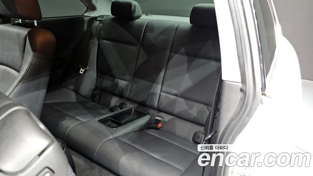 BMW 1 Series (E82) 120d Coupe 2011 — фото 26