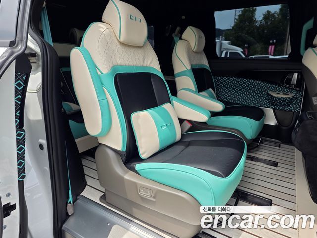 Kia Carnival (IV) Gasoline 9-Seater Hi Limousine (7-seater Limousine(Special vehicle) 2025 — фото 23