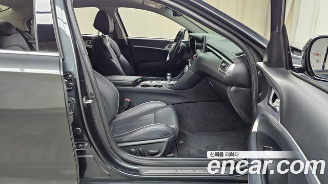 Genesis G70 2.0T AWD Supreme 2018 — фото 11
