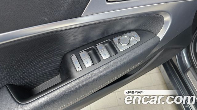 Genesis G70 2.0T AWD Supreme 2018 — фото 14
