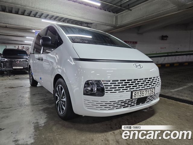 Hyundai Staria Cargo 5-Seater Smart